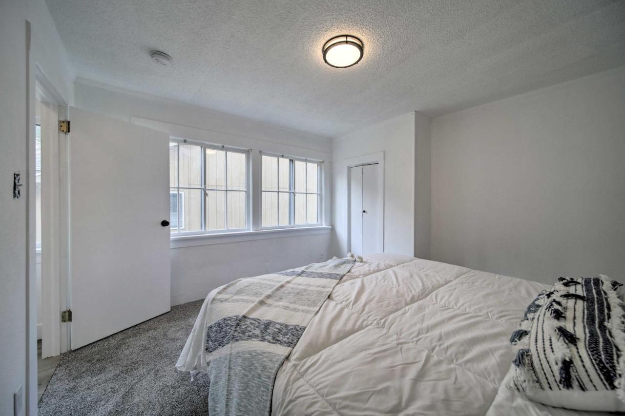 Bright And Airy Liberty Lake Abode With Backyard! Exterior photo