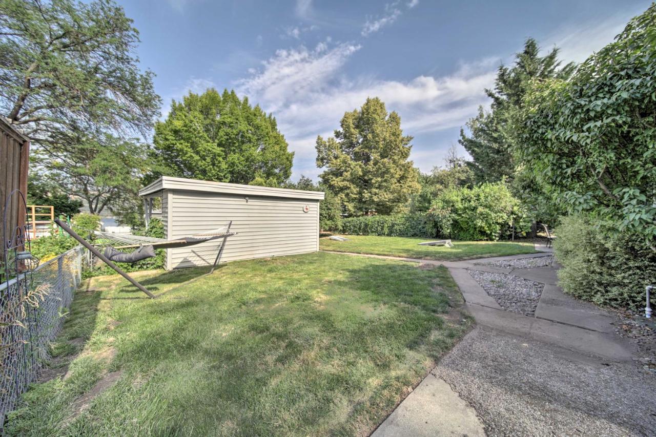 Bright And Airy Liberty Lake Abode With Backyard! Exterior photo
